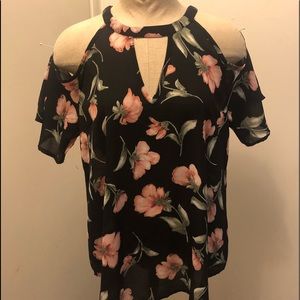 Women’s Floral Top Cold shoulder Style
